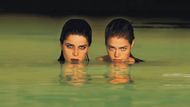 Wild Things (1998) | Image Source: Columbia Pictures